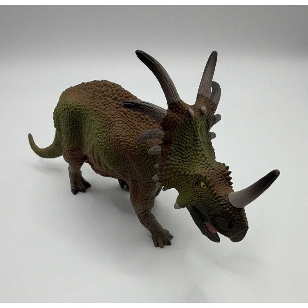 Schleich Triceratops Dinosaur Figure Toy Model - Green & Brown
